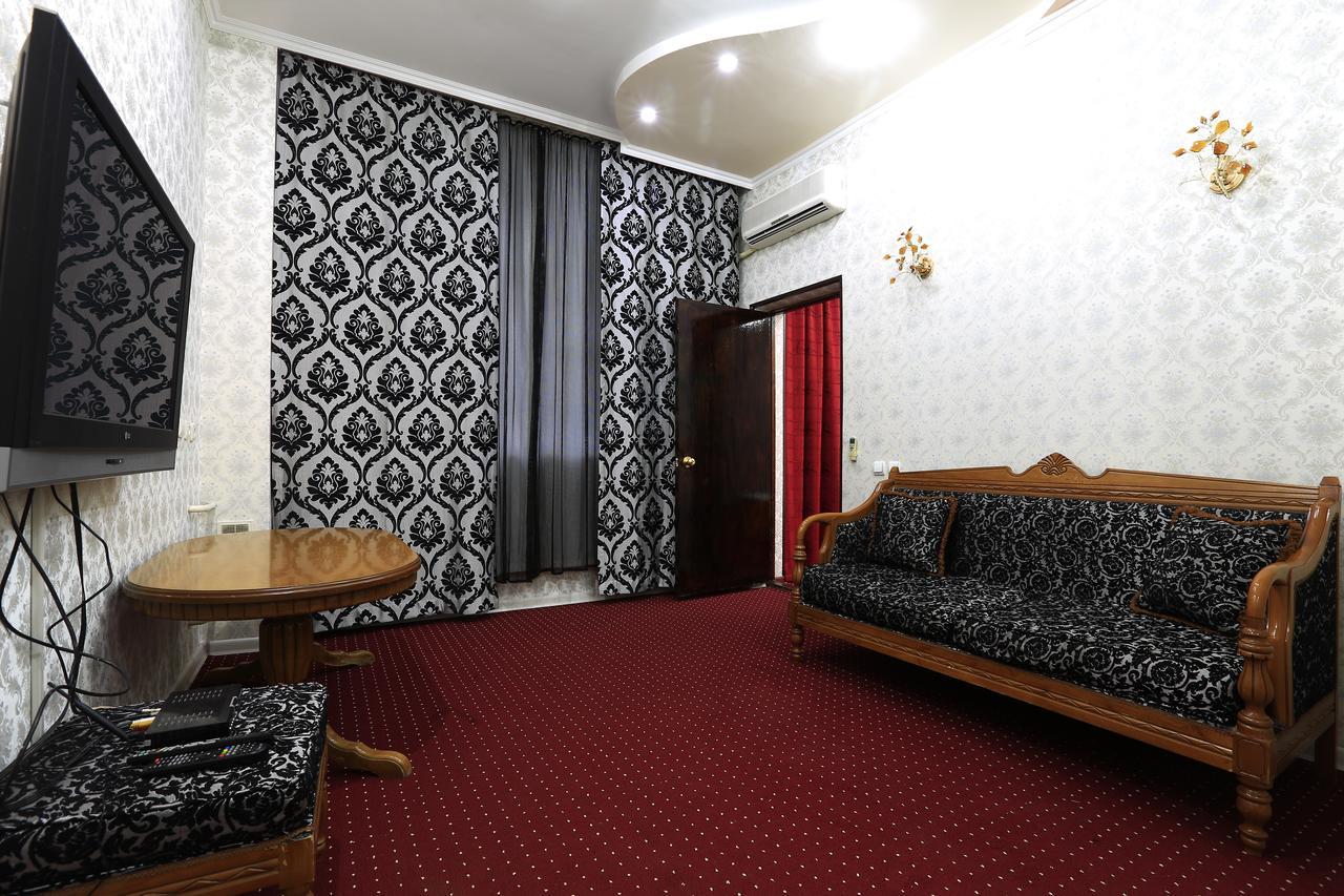 Hostel Raddus-Jss Tashkent Esterno foto