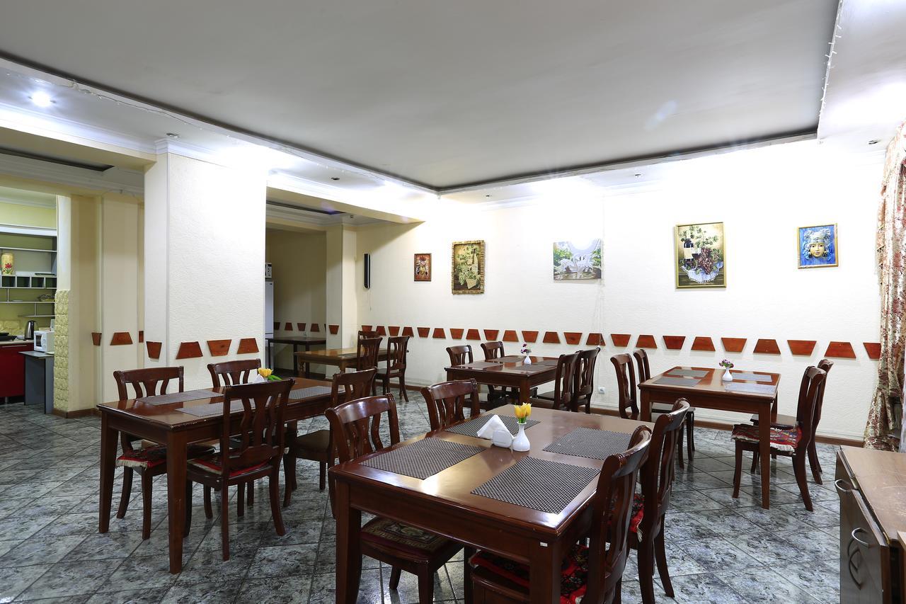 Hostel Raddus-Jss Tashkent Esterno foto